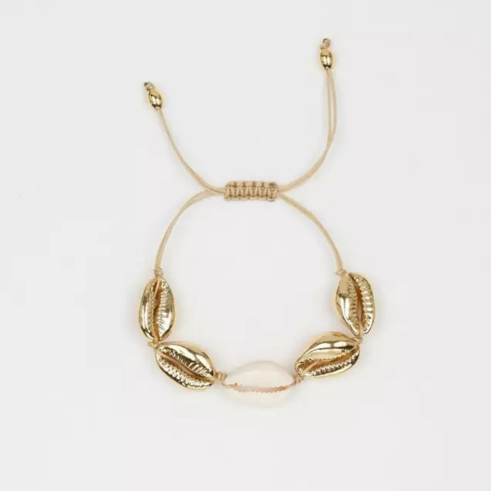 Handmade Cowrie Shell Bracelet